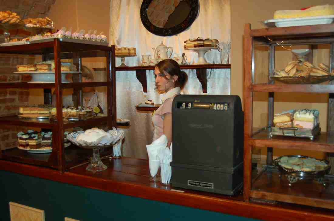 Wystawa cukiernictwo w Piwnicy PodCieniami